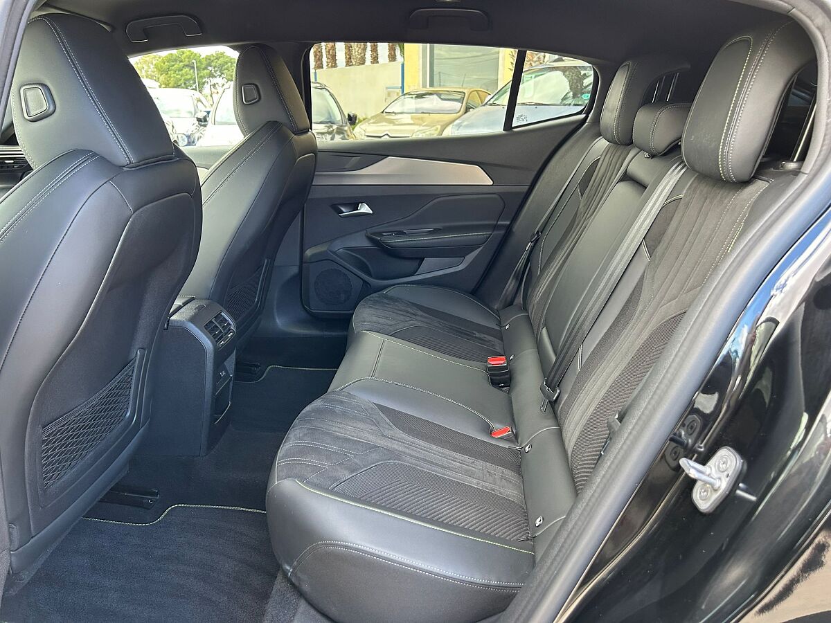 PEUGEOT 408 GT 1.6 PHEV 225 BHP AUTO SPANISH LHD IN SPAIN 28000 MILES SUPER 2022